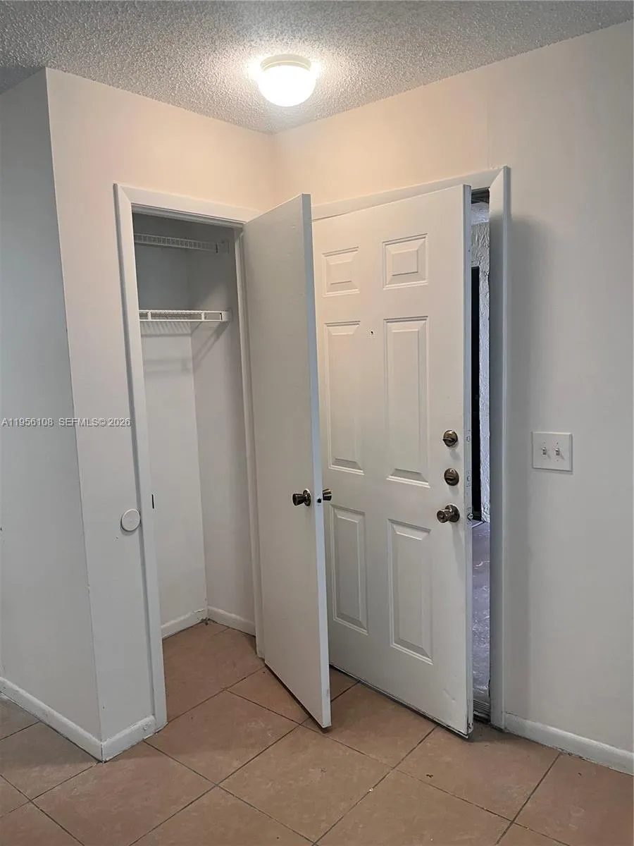 4281 W Mcnab Rd 10, Pompano Beach, Florida 33069, Pompano Beach, Florida 33069, 1 Bedroom Bedrooms, ,1 BathroomBathrooms,Residential Lease,For Rent,4281 W Mcnab Rd 10, Pompano Beach, Florida 33069,A11956108