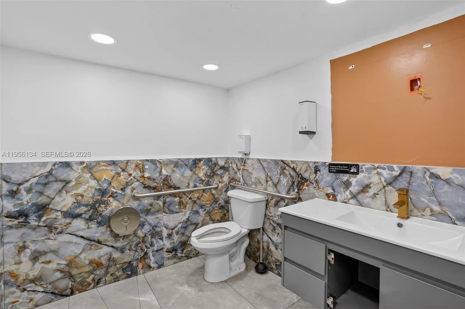 45 Nw 22 Ave, Florida 33125, Florida 33125, ,Commercial Lease,For Rent,45 Nw 22 Ave, , Florida 33125,A11956134