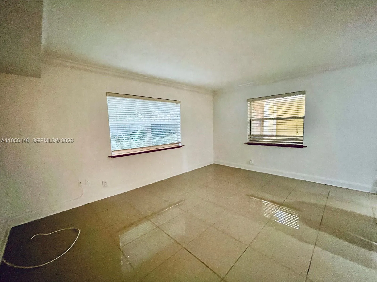 811 Ne 14th Pl 4, Fort Lauderdale, Florida 33304, Fort Lauderdale, Florida 33304, 2 Bedrooms Bedrooms, ,1 BathroomBathrooms,Residential Lease,For Rent,811 Ne 14th Pl 4, Fort Lauderdale, Florida 33304,A11956140