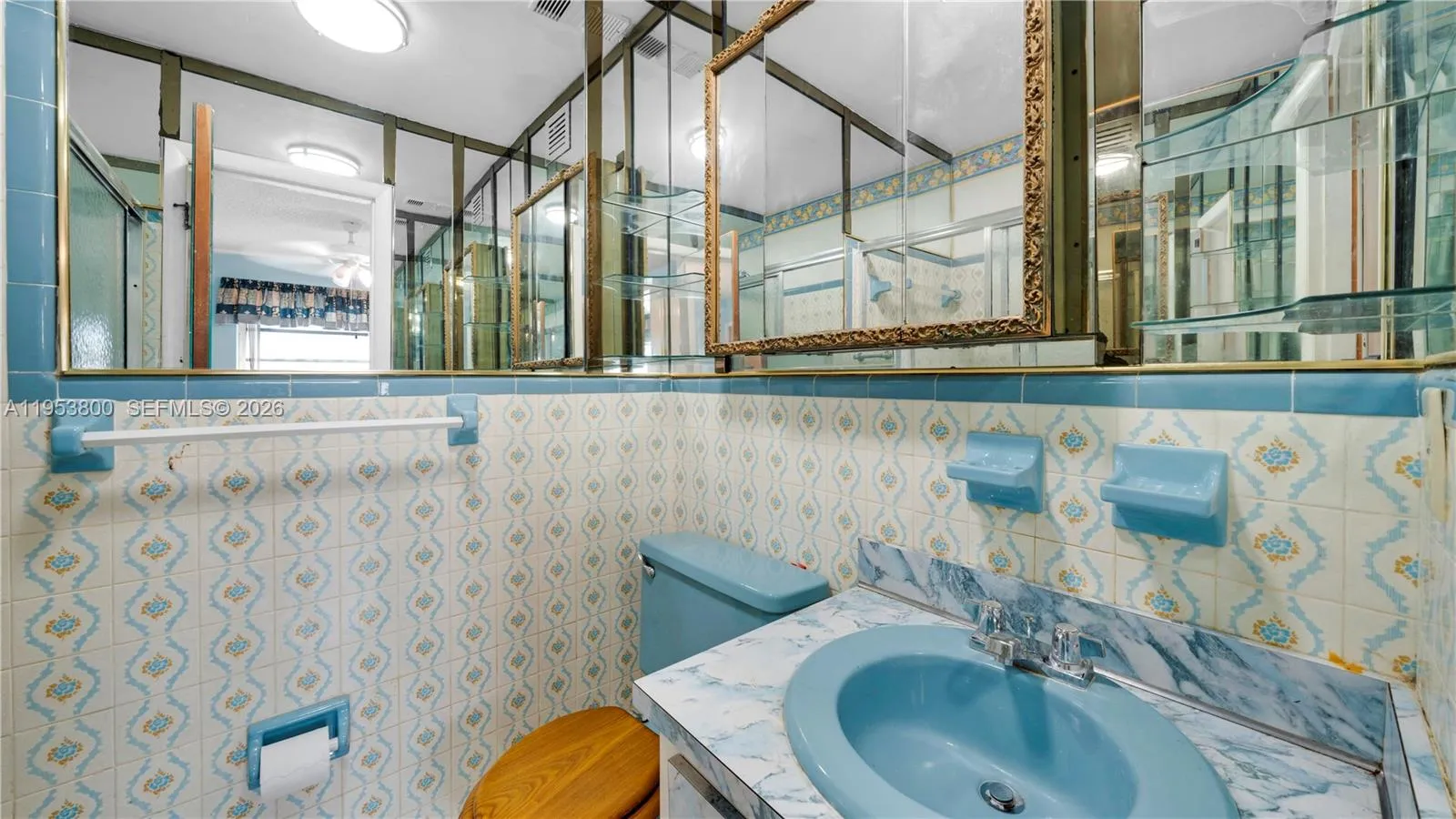 2615 Sw 32nd Ave, Miami, Florida 33133, Miami, Florida 33133, ,Residential Income,For Sale,2615 Sw 32nd Ave, Miami, Florida 33133,A11953800