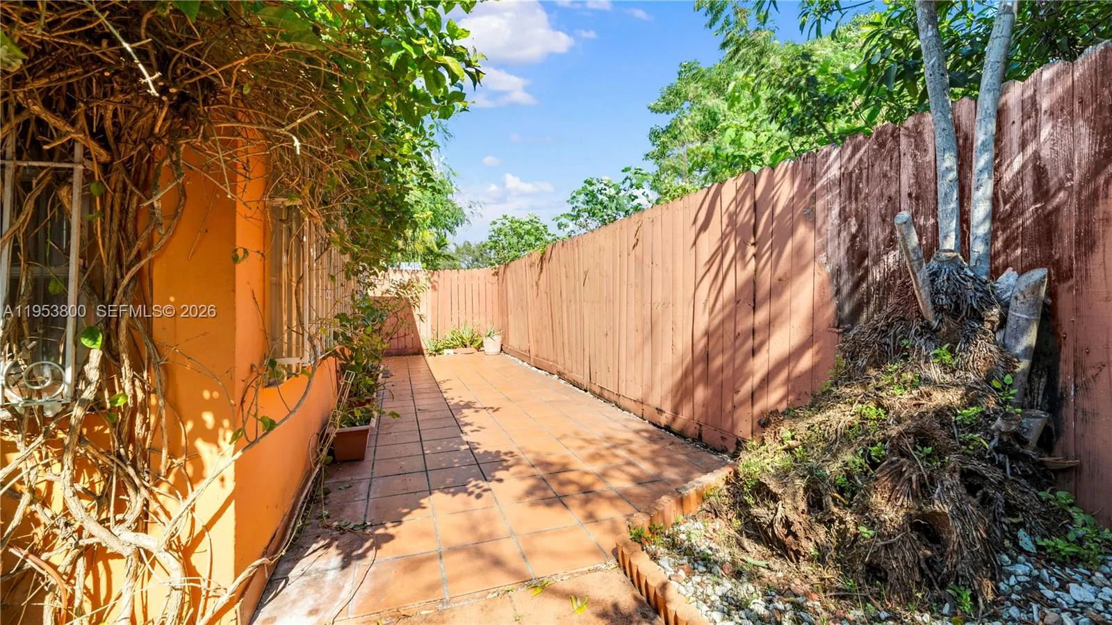 2615 Sw 32nd Ave, Miami, Florida 33133, Miami, Florida 33133, ,Residential Income,For Sale,2615 Sw 32nd Ave, Miami, Florida 33133,A11953800