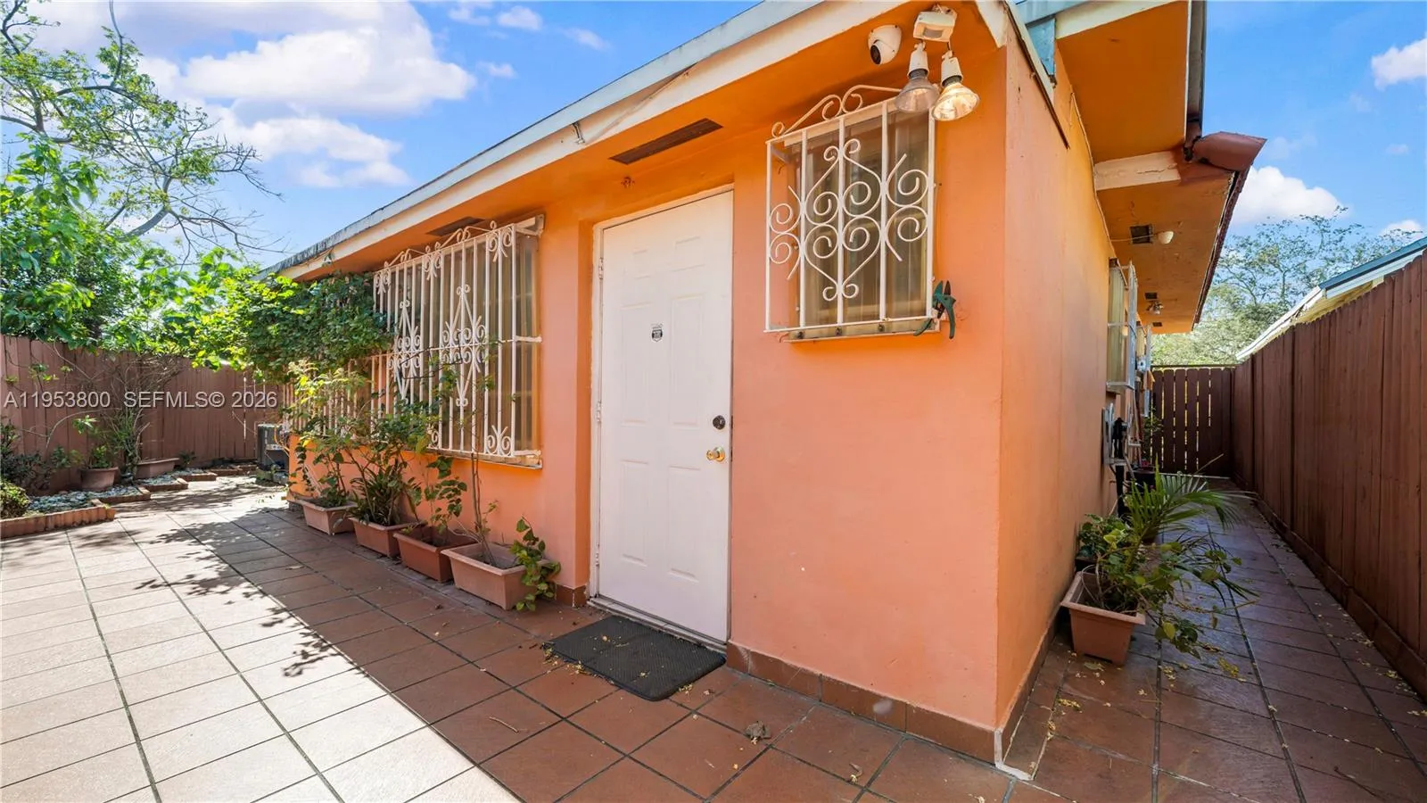 2615 Sw 32nd Ave, Miami, Florida 33133, Miami, Florida 33133, ,Residential Income,For Sale,2615 Sw 32nd Ave, Miami, Florida 33133,A11953800