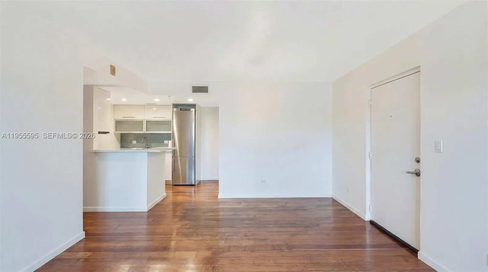227 Michigan Ave 405, Miami Beach, Florida 33139, Miami Beach, Florida 33139, 2 Bedrooms Bedrooms, ,2 BathroomsBathrooms,Residential,For Sale,227 Michigan Ave 405, Miami Beach, Florida 33139,A11955595
