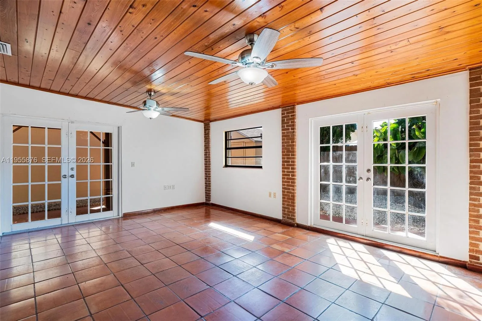 7476 Sw 112th Pl, Miami, Florida 33173, Miami, Florida 33173, 4 Bedrooms Bedrooms, ,2 BathroomsBathrooms,Residential,For Sale,7476 Sw 112th Pl, Miami, Florida 33173,A11955876