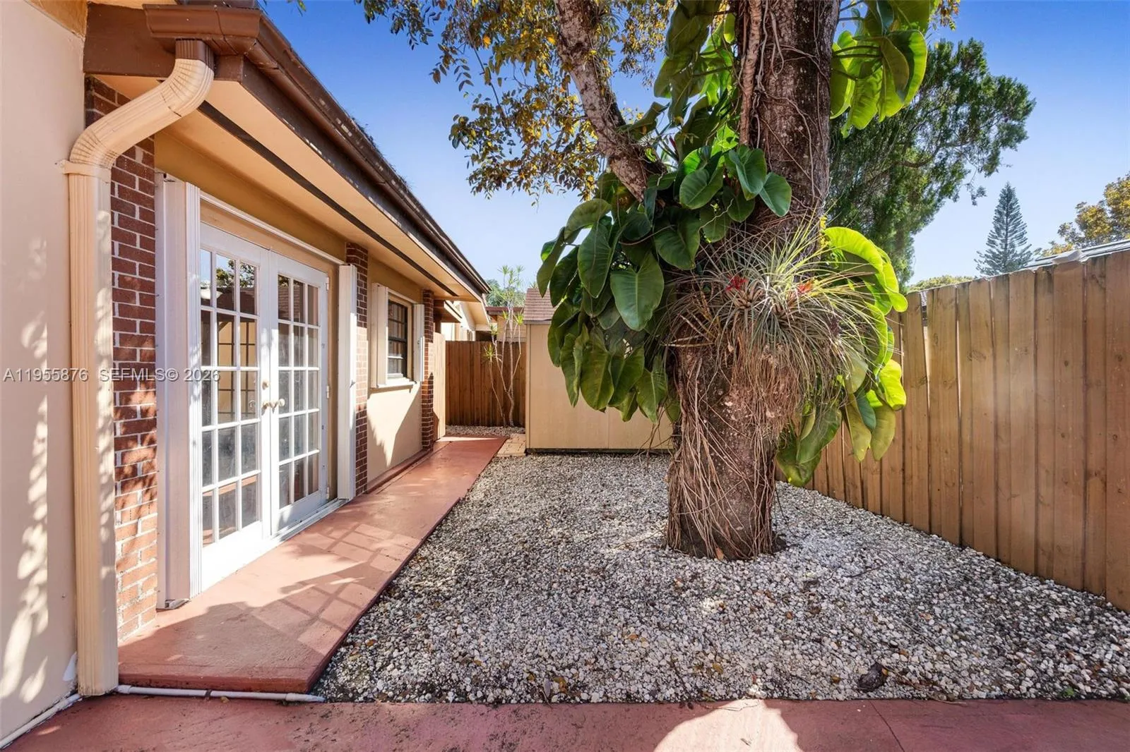 7476 Sw 112th Pl, Miami, Florida 33173, Miami, Florida 33173, 4 Bedrooms Bedrooms, ,2 BathroomsBathrooms,Residential,For Sale,7476 Sw 112th Pl, Miami, Florida 33173,A11955876