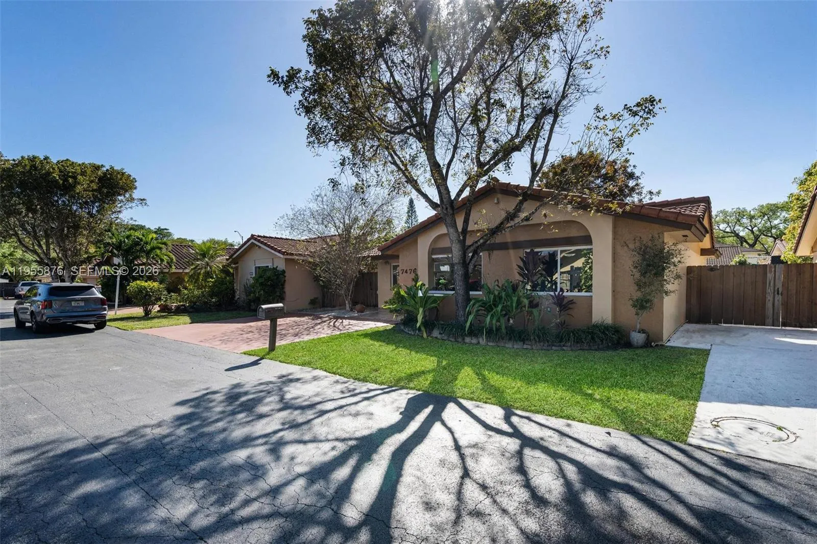 7476 Sw 112th Pl, Miami, Florida 33173, Miami, Florida 33173, 4 Bedrooms Bedrooms, ,2 BathroomsBathrooms,Residential,For Sale,7476 Sw 112th Pl, Miami, Florida 33173,A11955876