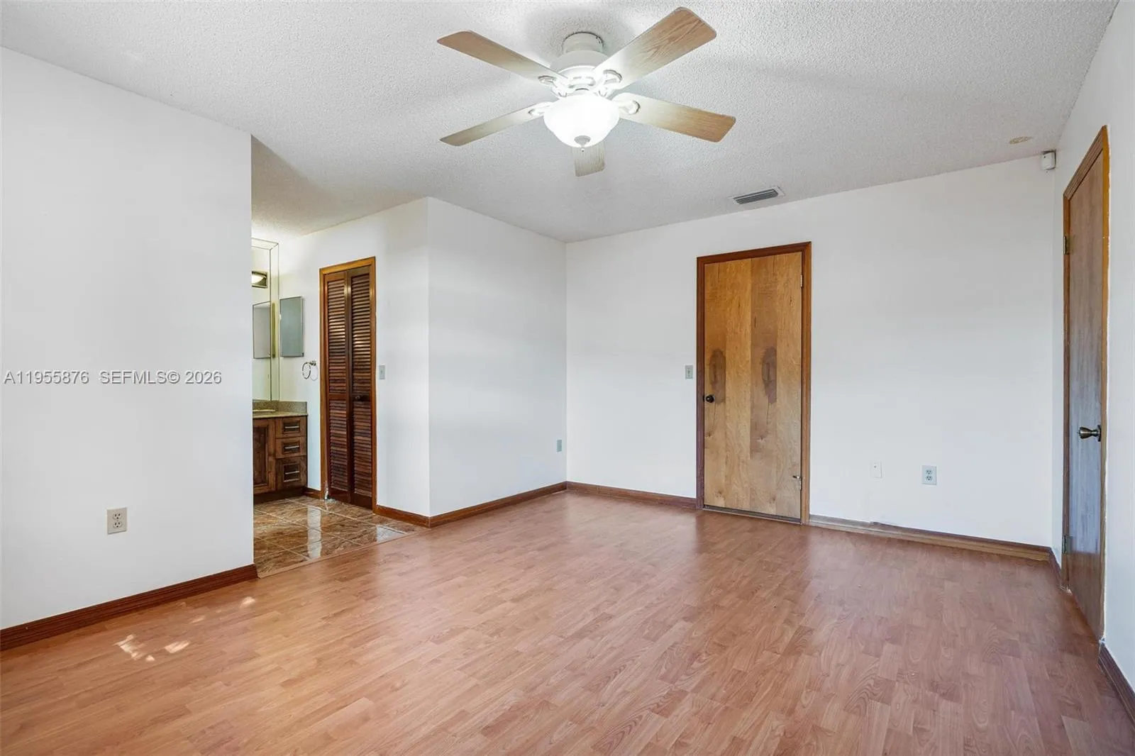 7476 Sw 112th Pl, Miami, Florida 33173, Miami, Florida 33173, 4 Bedrooms Bedrooms, ,2 BathroomsBathrooms,Residential,For Sale,7476 Sw 112th Pl, Miami, Florida 33173,A11955876