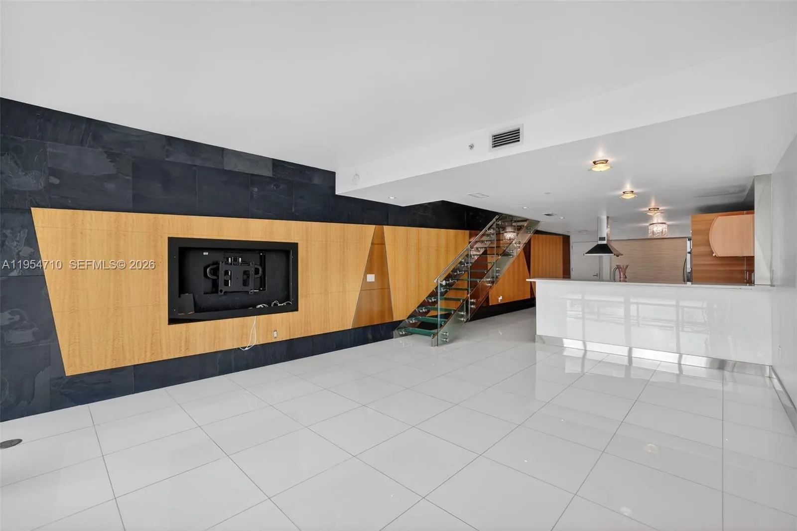 2950 Ne 188th St 302, Aventura, Florida 33180, Aventura, Florida 33180, 2 Bedrooms Bedrooms, ,3 BathroomsBathrooms,Residential,For Sale,2950 Ne 188th St 302, Aventura, Florida 33180,A11954710