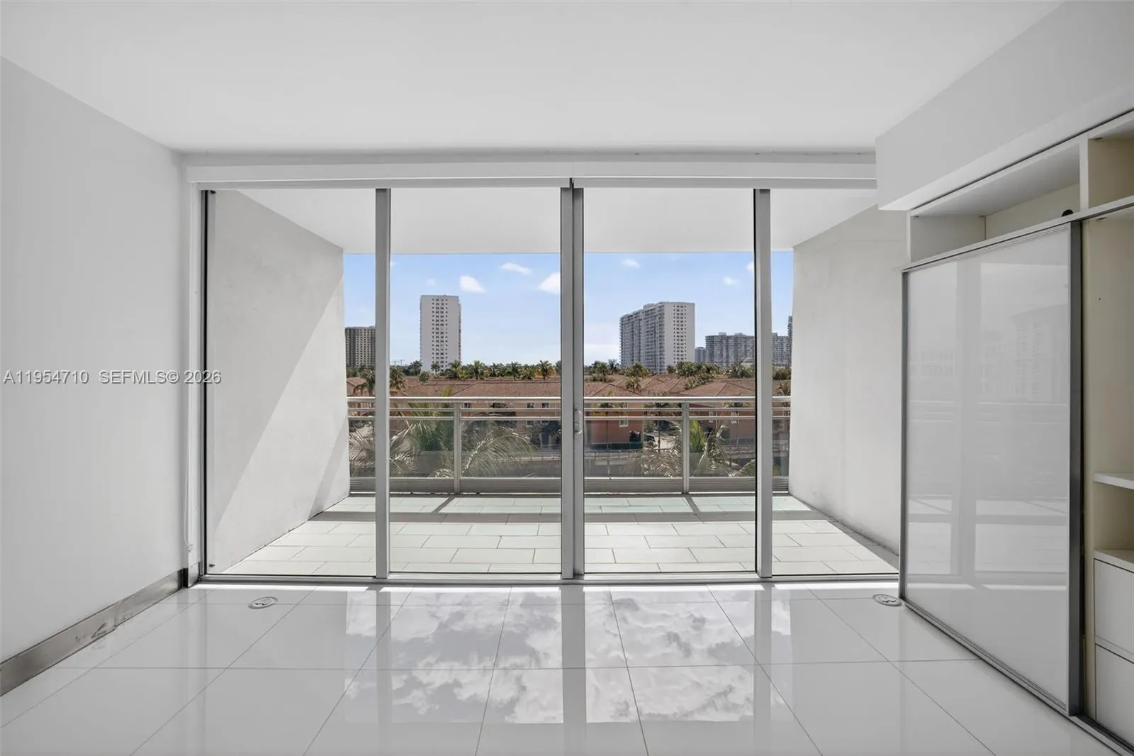 2950 Ne 188th St 302, Aventura, Florida 33180, Aventura, Florida 33180, 2 Bedrooms Bedrooms, ,3 BathroomsBathrooms,Residential,For Sale,2950 Ne 188th St 302, Aventura, Florida 33180,A11954710