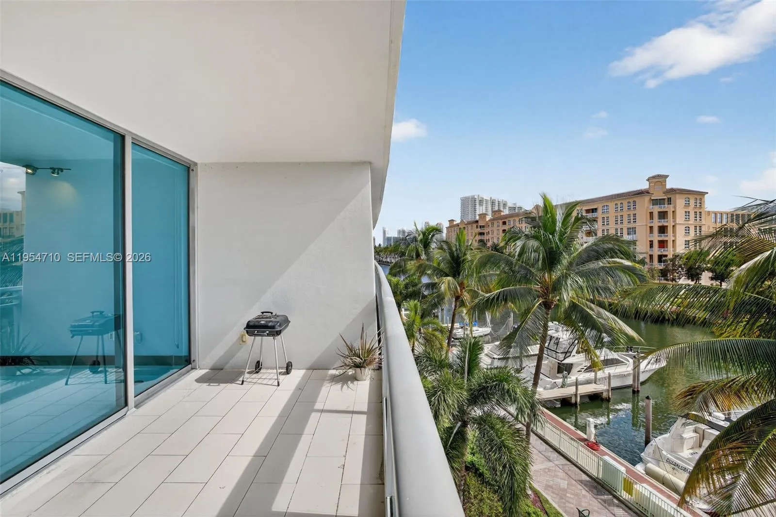 2950 Ne 188th St 302, Aventura, Florida 33180, Aventura, Florida 33180, 2 Bedrooms Bedrooms, ,3 BathroomsBathrooms,Residential,For Sale,2950 Ne 188th St 302, Aventura, Florida 33180,A11954710