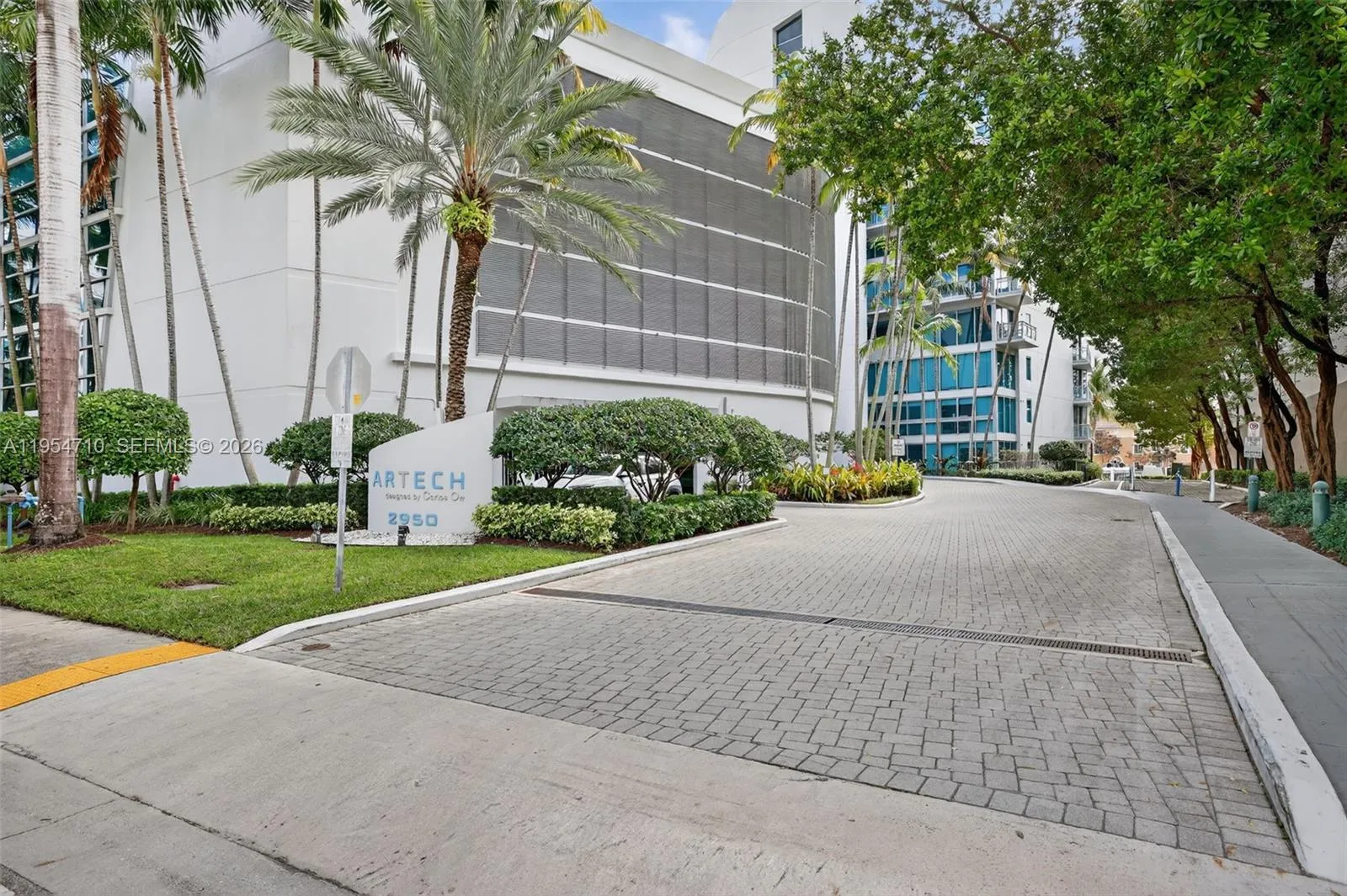 2950 Ne 188th St 302, Aventura, Florida 33180, Aventura, Florida 33180, 2 Bedrooms Bedrooms, ,3 BathroomsBathrooms,Residential,For Sale,2950 Ne 188th St 302, Aventura, Florida 33180,A11954710