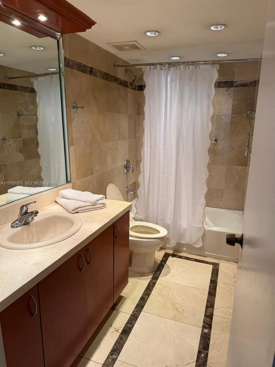 5401 Collins Ave 107, Miami Beach, Florida 33140, Miami Beach, Florida 33140, 2 Bedrooms Bedrooms, ,2 BathroomsBathrooms,Residential,For Sale,5401 Collins Ave 107, Miami Beach, Florida 33140,A11956055