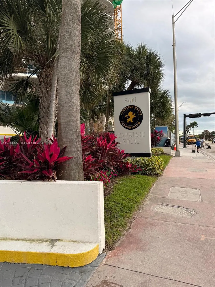 5401 Collins Ave 107, Miami Beach, Florida 33140, Miami Beach, Florida 33140, 2 Bedrooms Bedrooms, ,2 BathroomsBathrooms,Residential,For Sale,5401 Collins Ave 107, Miami Beach, Florida 33140,A11956055