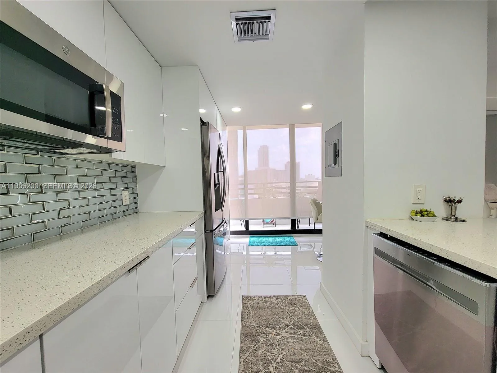 3505 S Ocean Dr 901, Hollywood, Florida 33019, Hollywood, Florida 33019, 2 Bedrooms Bedrooms, ,2 BathroomsBathrooms,Residential Lease,For Rent,3505 S Ocean Dr 901, Hollywood, Florida 33019,A11956200