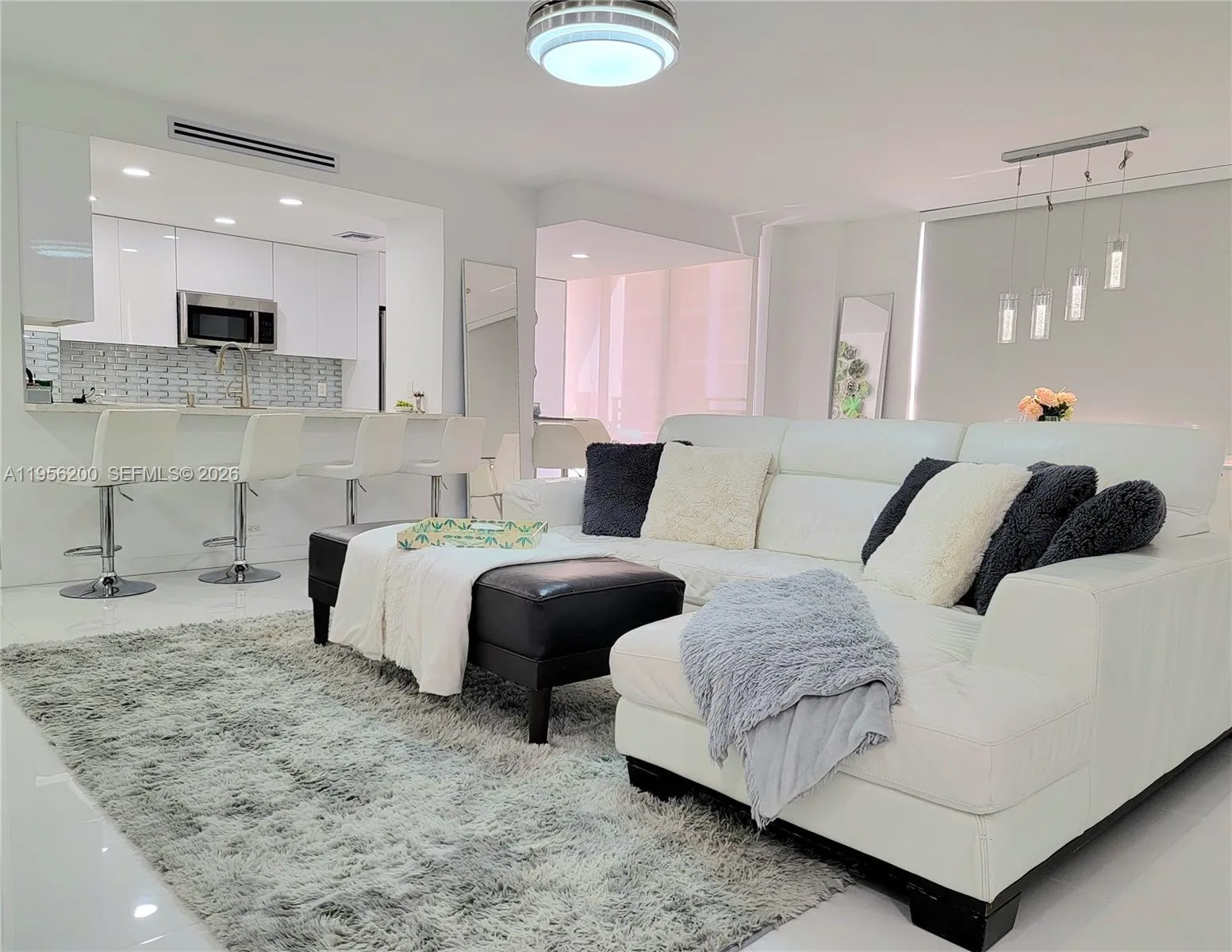 3505 S Ocean Dr 901, Hollywood, Florida 33019, Hollywood, Florida 33019, 2 Bedrooms Bedrooms, ,2 BathroomsBathrooms,Residential Lease,For Rent,3505 S Ocean Dr 901, Hollywood, Florida 33019,A11956200