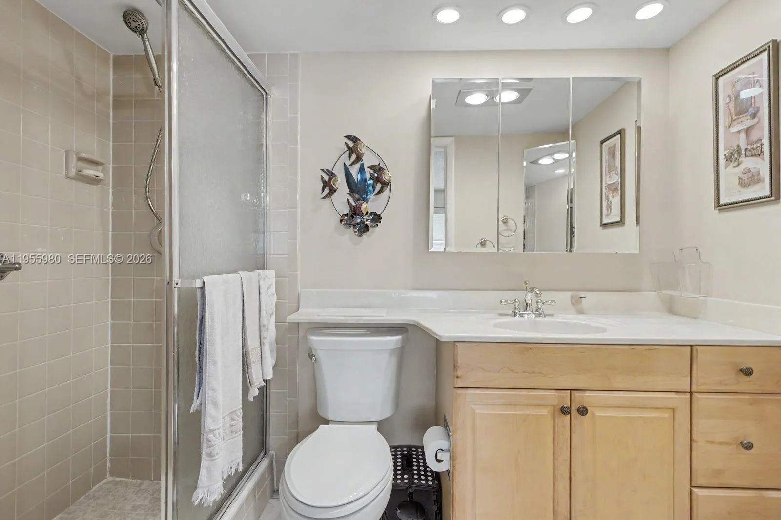 414 Se 10th St 102, Dania Beach, Florida 33004, Dania Beach, Florida 33004, 2 Bedrooms Bedrooms, ,2 BathroomsBathrooms,Residential,For Sale,414 Se 10th St 102, Dania Beach, Florida 33004,A11955980