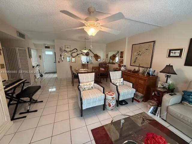 414 Se 10th St 102, Dania Beach, Florida 33004, Dania Beach, Florida 33004, 2 Bedrooms Bedrooms, ,2 BathroomsBathrooms,Residential,For Sale,414 Se 10th St 102, Dania Beach, Florida 33004,A11955980