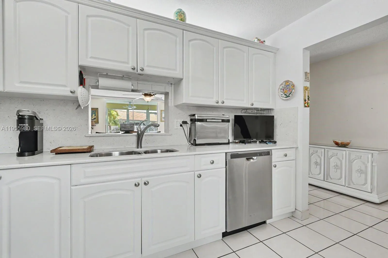 414 Se 10th St 102, Dania Beach, Florida 33004, Dania Beach, Florida 33004, 2 Bedrooms Bedrooms, ,2 BathroomsBathrooms,Residential,For Sale,414 Se 10th St 102, Dania Beach, Florida 33004,A11955980