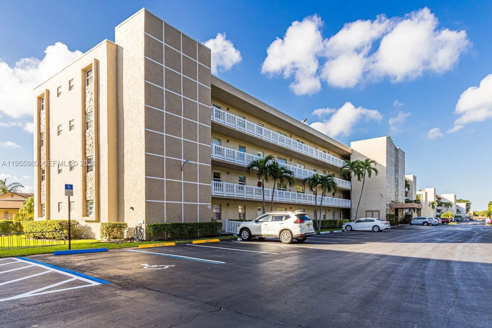 414 Se 10th St 102, Dania Beach, Florida 33004, Dania Beach, Florida 33004, 2 Bedrooms Bedrooms, ,2 BathroomsBathrooms,Residential,For Sale,414 Se 10th St 102, Dania Beach, Florida 33004,A11955980