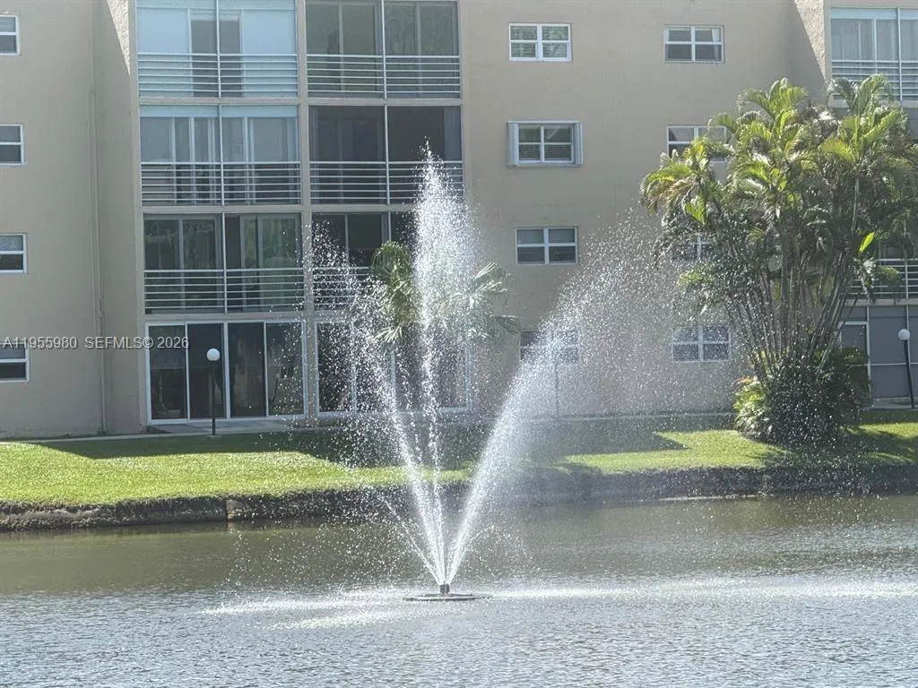 414 Se 10th St 102, Dania Beach, Florida 33004, Dania Beach, Florida 33004, 2 Bedrooms Bedrooms, ,2 BathroomsBathrooms,Residential,For Sale,414 Se 10th St 102, Dania Beach, Florida 33004,A11955980