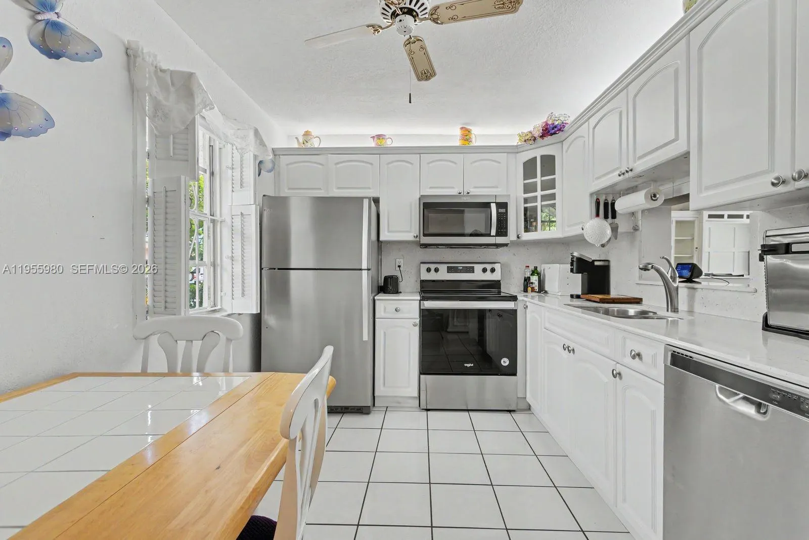 414 Se 10th St 102, Dania Beach, Florida 33004, Dania Beach, Florida 33004, 2 Bedrooms Bedrooms, ,2 BathroomsBathrooms,Residential,For Sale,414 Se 10th St 102, Dania Beach, Florida 33004,A11955980