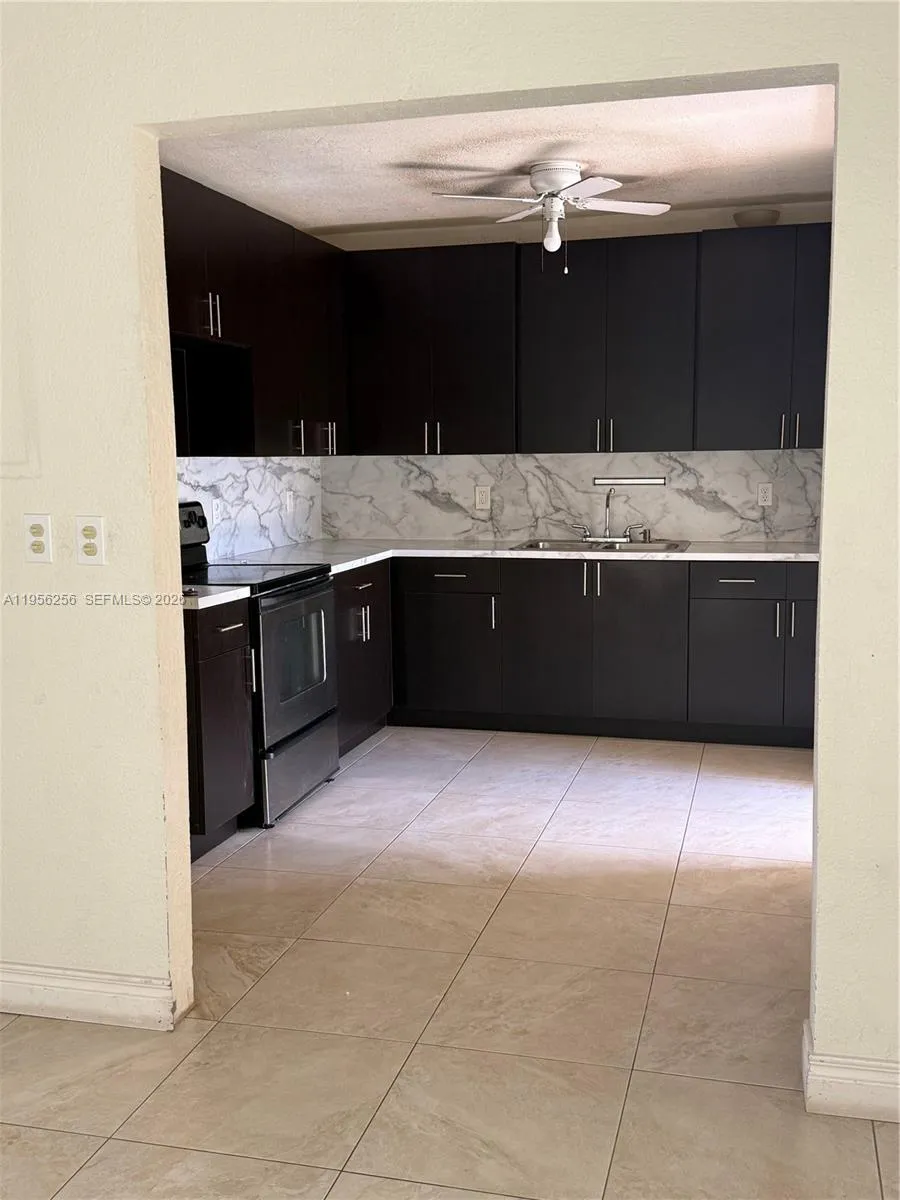 14680 Tyler St, Miami, Florida 33176, Miami, Florida 33176, 3 Bedrooms Bedrooms, ,1 BathroomBathrooms,Residential,For Sale,14680 Tyler St, Miami, Florida 33176,A11956256