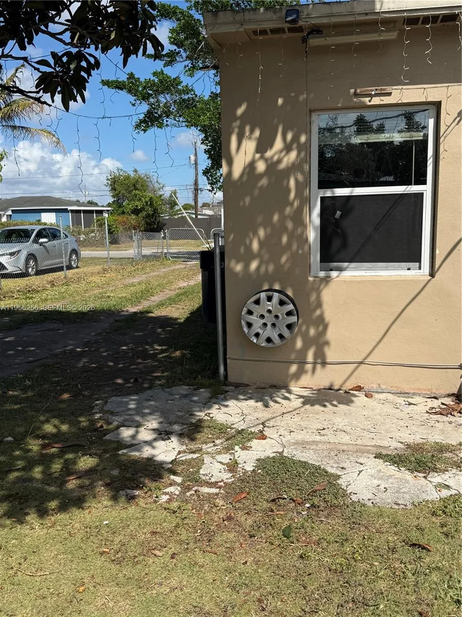 14680 Tyler St, Miami, Florida 33176, Miami, Florida 33176, 3 Bedrooms Bedrooms, ,1 BathroomBathrooms,Residential,For Sale,14680 Tyler St, Miami, Florida 33176,A11956256