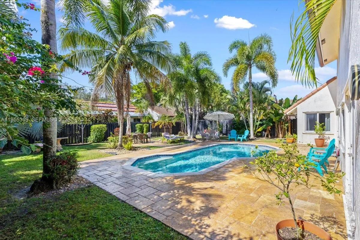 2560 Bass Way, Cooper City, Florida 33026, Cooper City, Florida 33026, 5 Bedrooms Bedrooms, 5 Rooms Rooms,3 BathroomsBathrooms,Residential,For Sale,2560 Bass Way, Cooper City, Florida 33026,A11955399