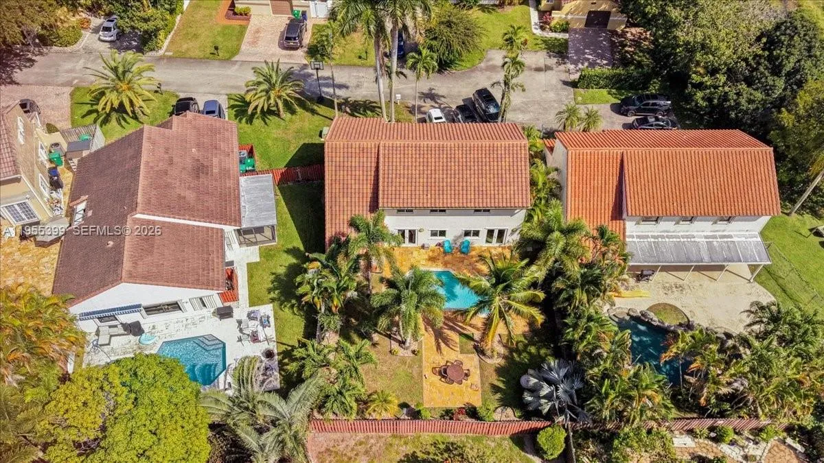 2560 Bass Way, Cooper City, Florida 33026, Cooper City, Florida 33026, 5 Bedrooms Bedrooms, 5 Rooms Rooms,3 BathroomsBathrooms,Residential,For Sale,2560 Bass Way, Cooper City, Florida 33026,A11955399