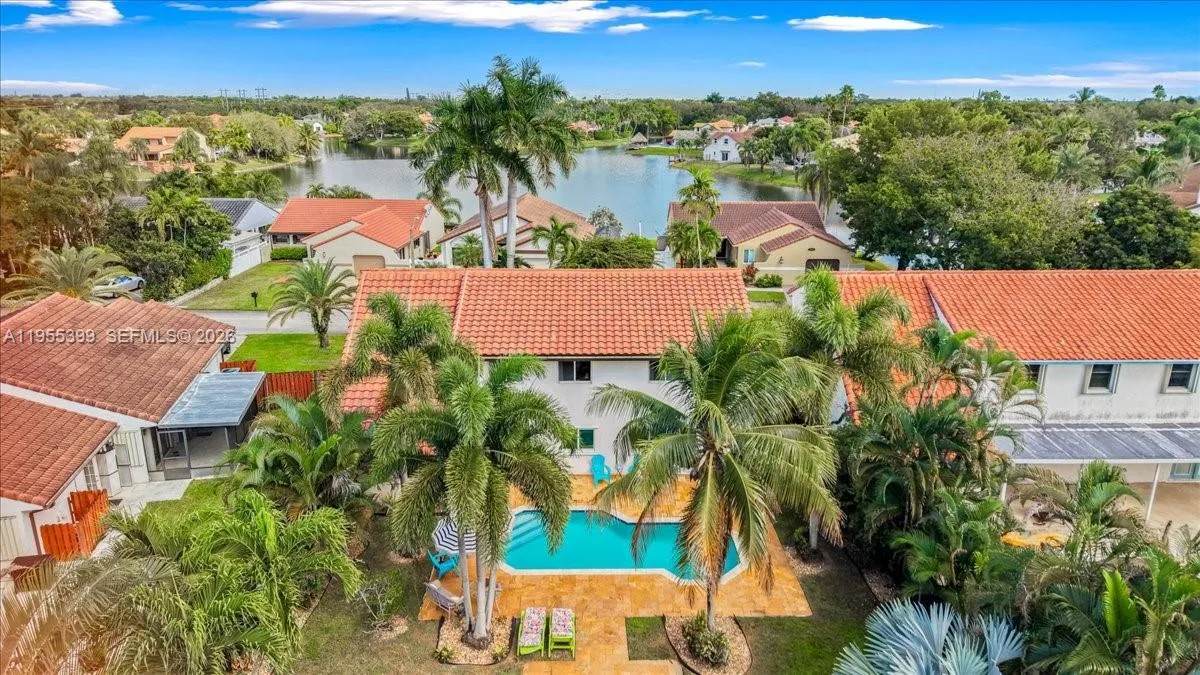 2560 Bass Way, Cooper City, Florida 33026, Cooper City, Florida 33026, 5 Bedrooms Bedrooms, 5 Rooms Rooms,3 BathroomsBathrooms,Residential,For Sale,2560 Bass Way, Cooper City, Florida 33026,A11955399