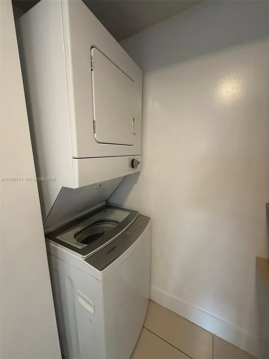 One bedroom floor plan