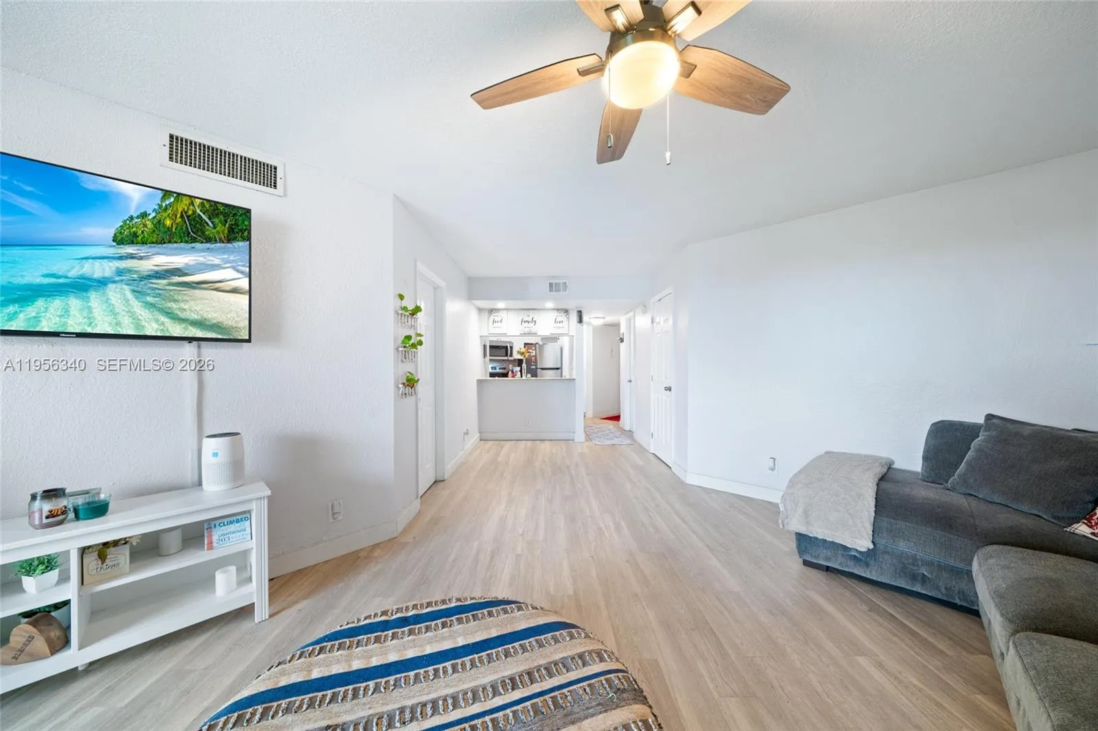 10551 W Broward Blvd 408, Plantation, Florida 3332, Plantation, Florida 33324, 2 Bedrooms Bedrooms, ,2 BathroomsBathrooms,Residential,For Sale,10551 W Broward Blvd 408, Plantation, Florida 3332,A11956340