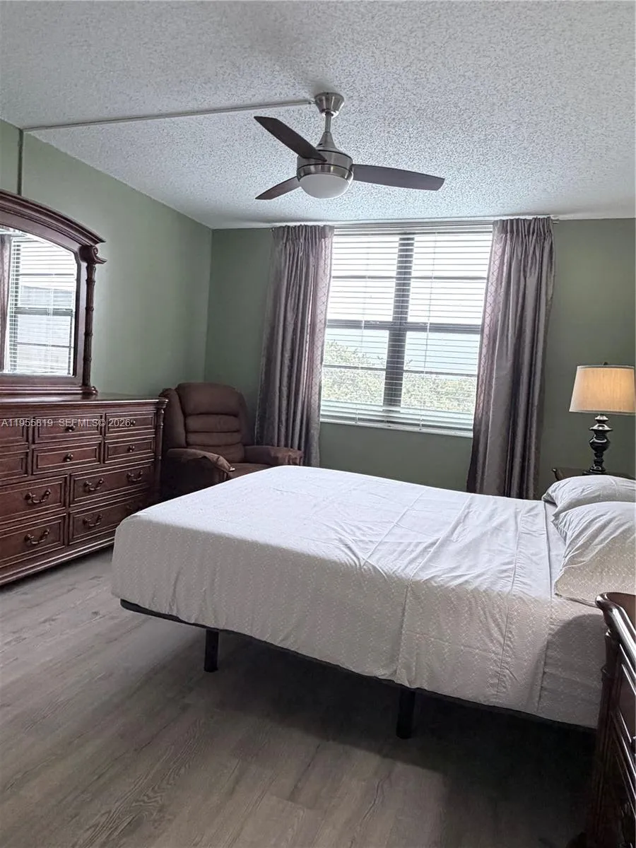 901 Colony Point Cir 505, Pembroke Pines, Florida, Pembroke Pines, Florida 33026, 1 Bedroom Bedrooms, ,1 BathroomBathrooms,Residential,For Sale,901 Colony Point Cir 505, Pembroke Pines, Florida ,A11955819