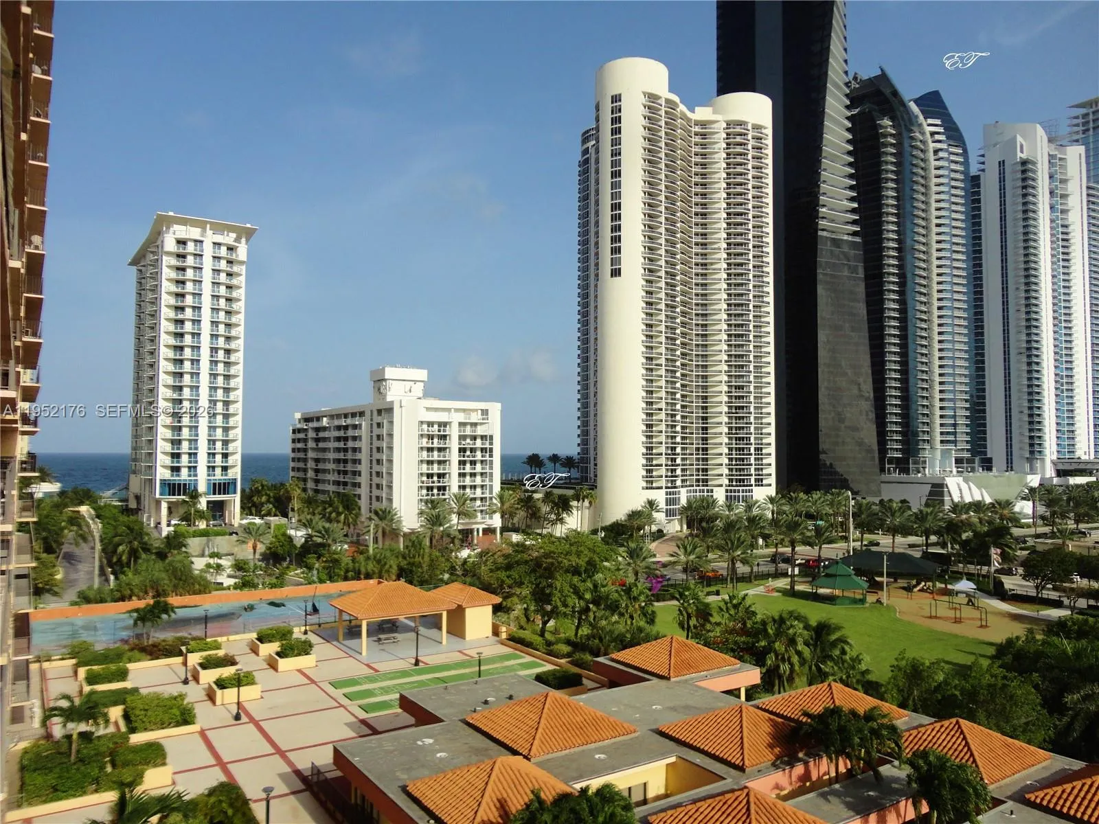 Sunny Isles Beach, Florida 33160, 2 Bedrooms Bedrooms, ,2 BathroomsBathrooms,Residential,For Sale,A11952176