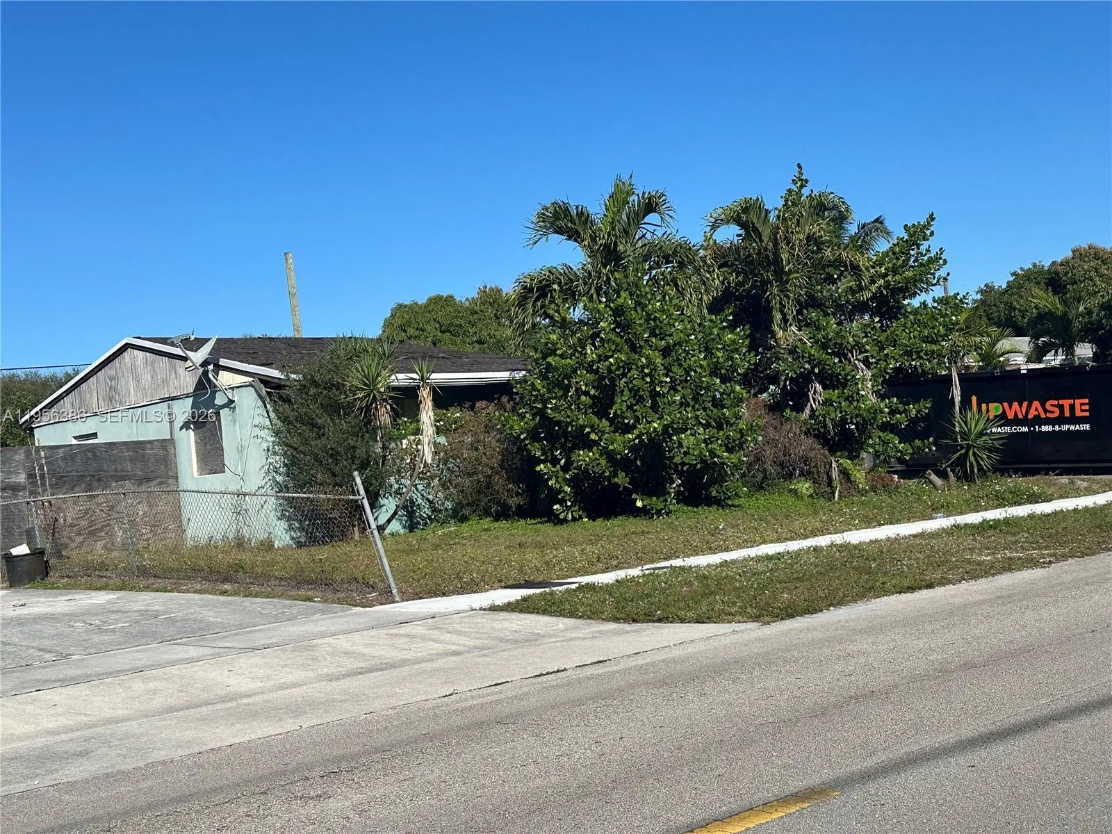 2101 Sw 46th Ave, Fort Lauderdale, Florida 33317, Fort Lauderdale, Florida 33317, 3 Bedrooms Bedrooms, ,2 BathroomsBathrooms,Residential,For Sale,2101 Sw 46th Ave, Fort Lauderdale, Florida 33317,A11956386