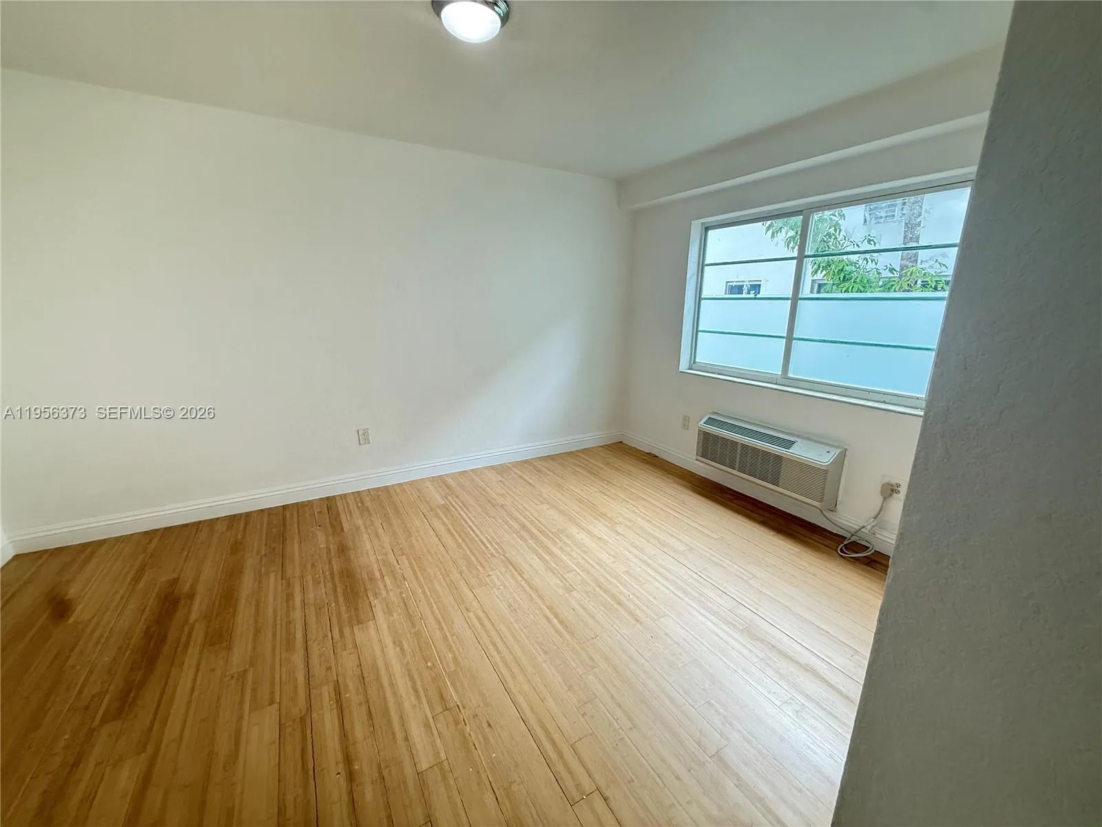 6930 Rue Vendome 3, Miami Beach, Florida 33141, Miami Beach, Florida 33141, 1 Bedroom Bedrooms, ,1 BathroomBathrooms,Residential Lease,For Rent,6930 Rue Vendome 3, Miami Beach, Florida 33141,A11956373