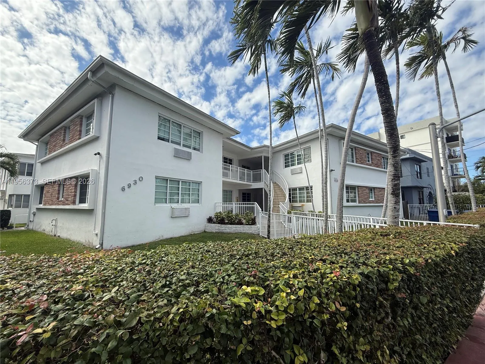 6930 Rue Vendome 3, Miami Beach, Florida 33141, Miami Beach, Florida 33141, 1 Bedroom Bedrooms, ,1 BathroomBathrooms,Residential Lease,For Rent,6930 Rue Vendome 3, Miami Beach, Florida 33141,A11956373