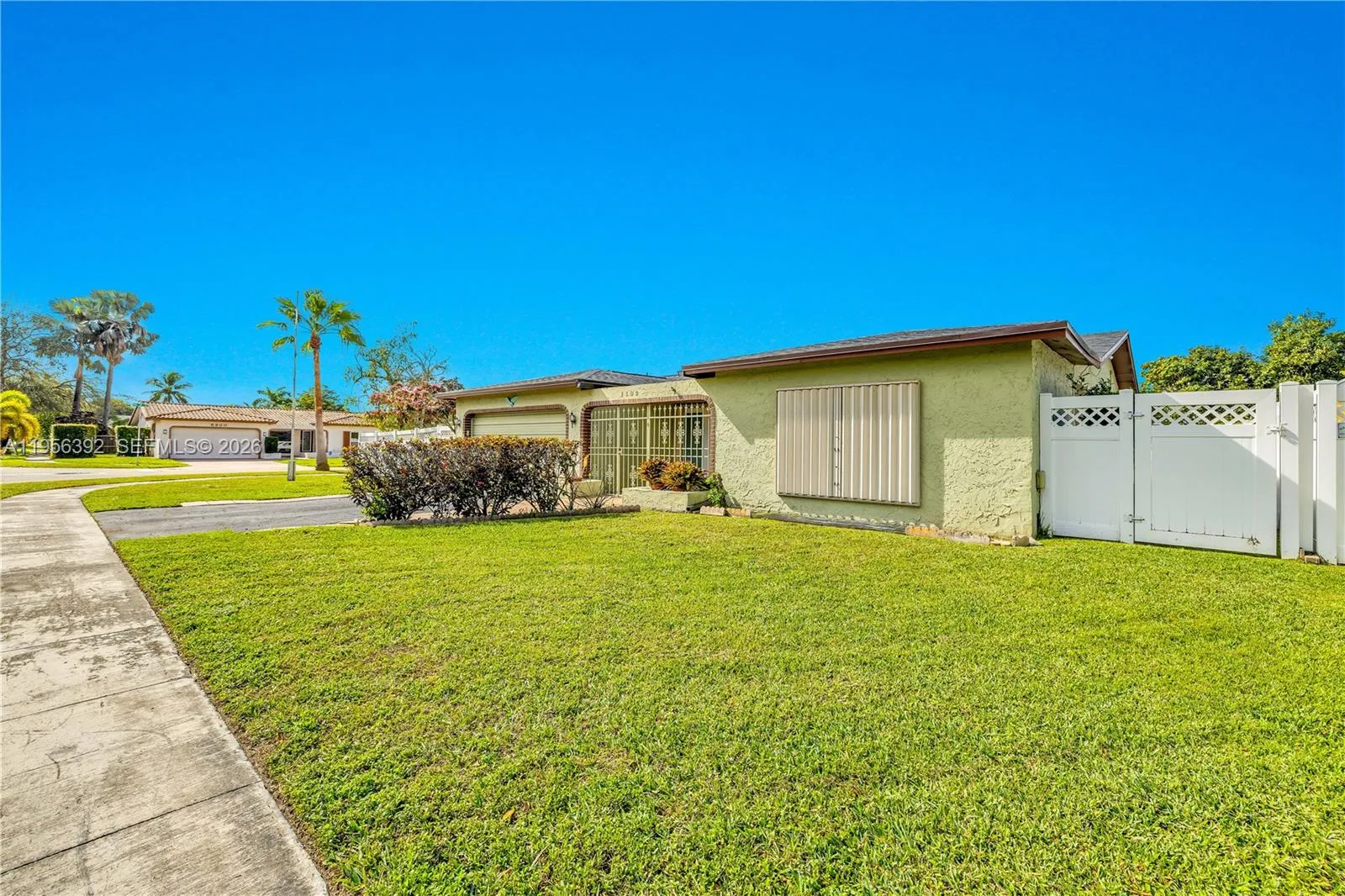 1102 Nw 89th Ter, Pembroke Pines, Florida 33024, Pembroke Pines, Florida 33024, 3 Bedrooms Bedrooms, ,2 BathroomsBathrooms,Residential,For Sale,1102 Nw 89th Ter, Pembroke Pines, Florida 33024,A11956392