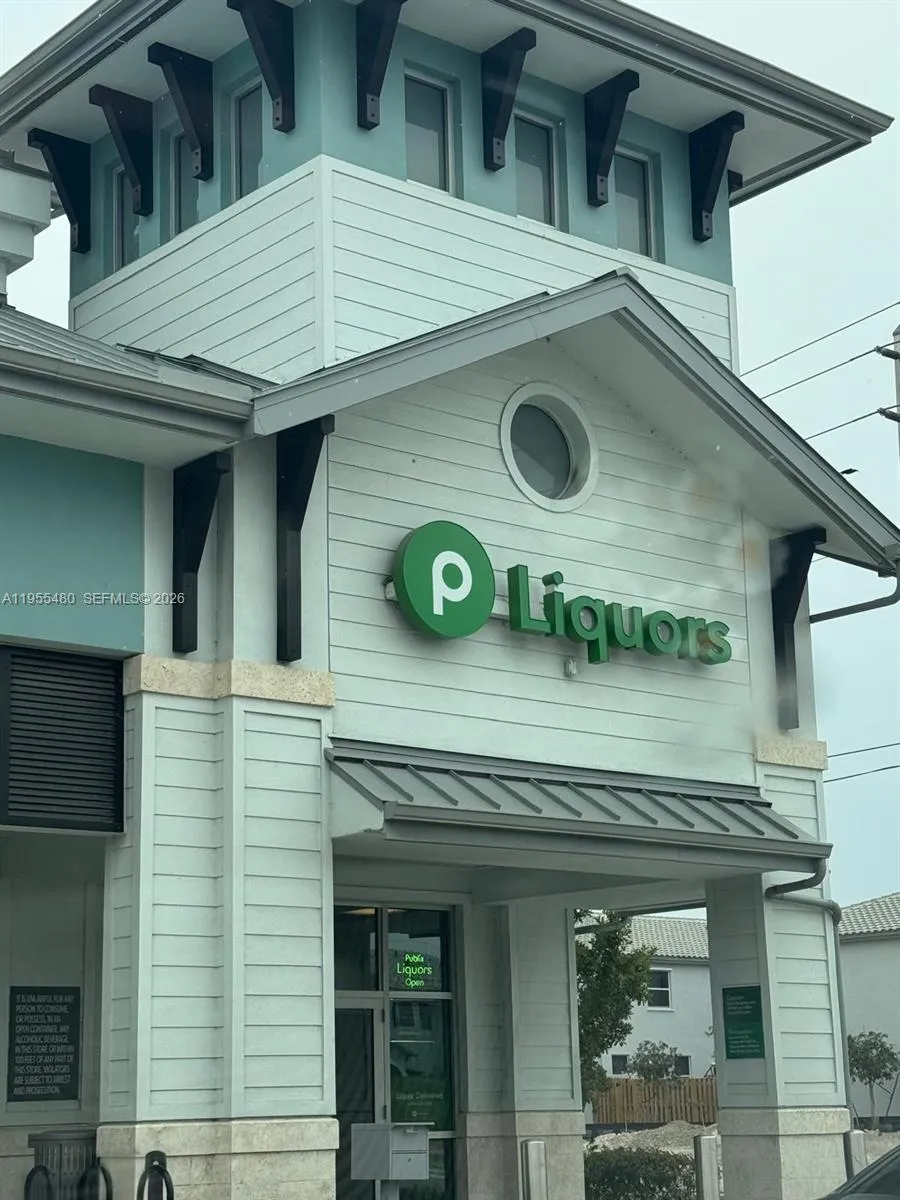 Publix Liquors Store