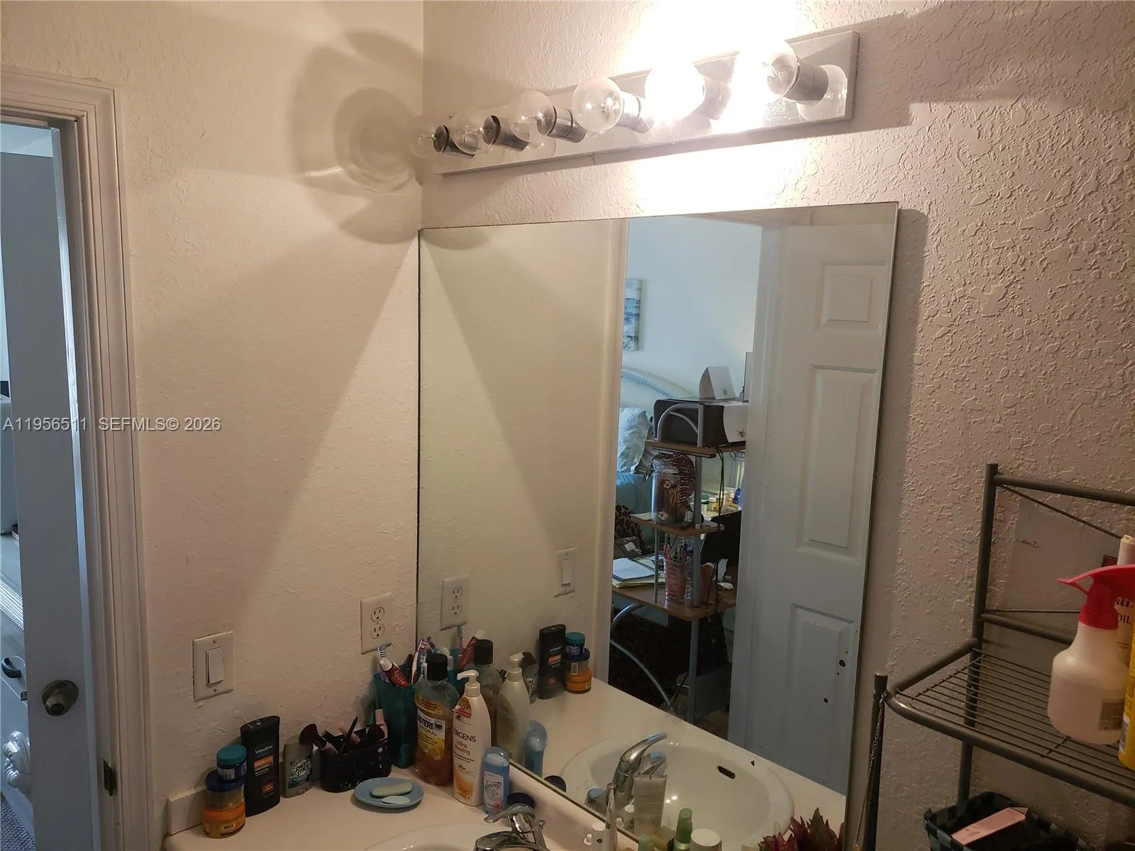 1542 Se 24th Ct 215, Homestead, Florida 33035, Homestead, Florida 33035, 3 Bedrooms Bedrooms, ,3 BathroomsBathrooms,Residential,For Sale,1542 Se 24th Ct 215, Homestead, Florida 33035,A11956511