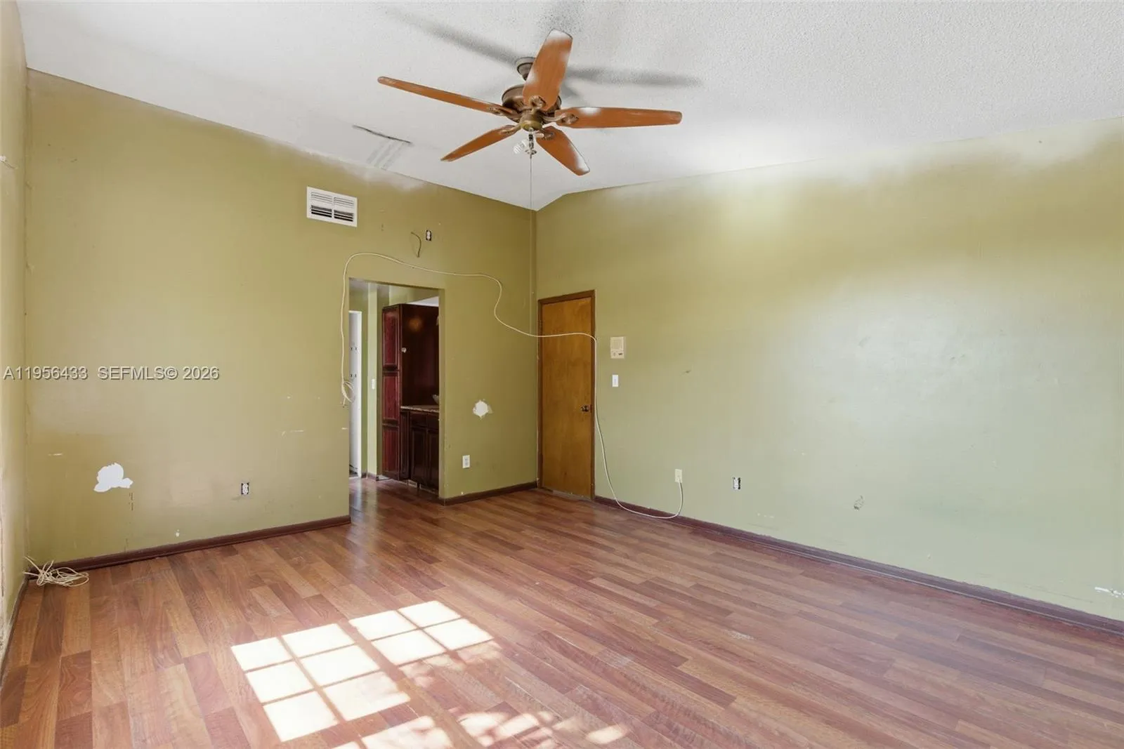 15804 Sw 112th Ter, Miami, Florida 33196, Miami, Florida 33196, 4 Bedrooms Bedrooms, ,3 BathroomsBathrooms,Residential,For Sale,15804 Sw 112th Ter, Miami, Florida 33196,A11956433