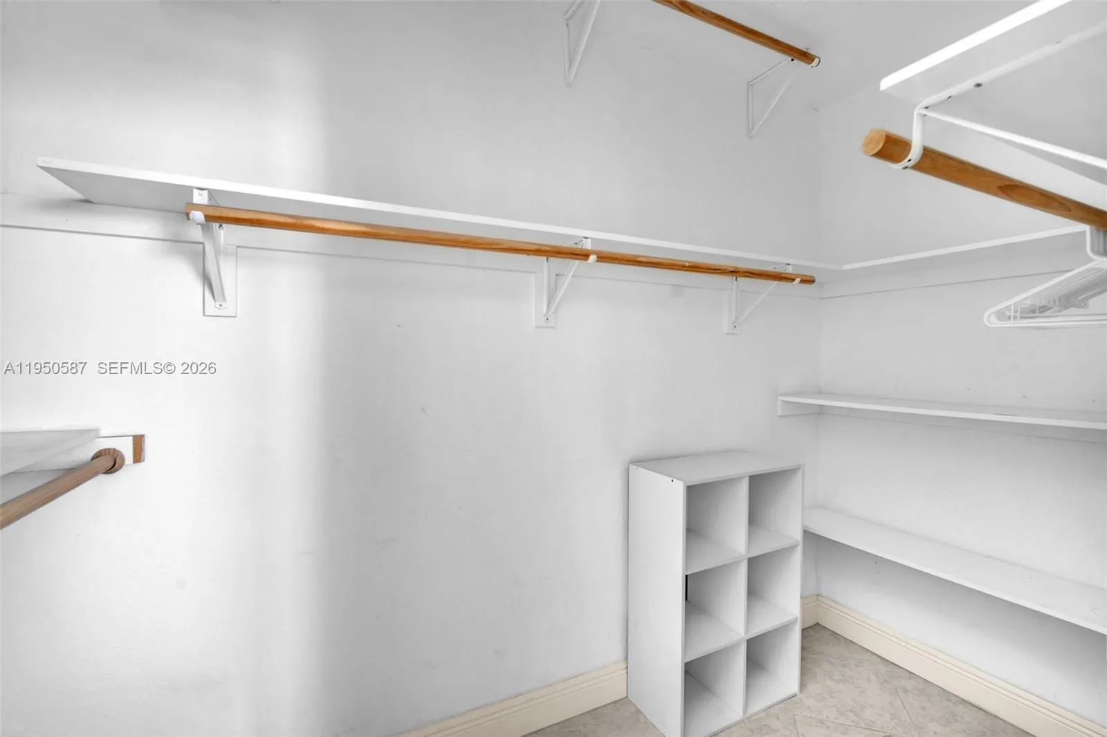 10350 W Bay Harbor Dr 8f, Bay Harbor Islands, Flor, Bay Harbor Islands, Florida 33154, 1 Bedroom Bedrooms, ,1 BathroomBathrooms,Residential,For Sale,10350 W Bay Harbor Dr 8f, Bay Harbor Islands, Flor,A11950587