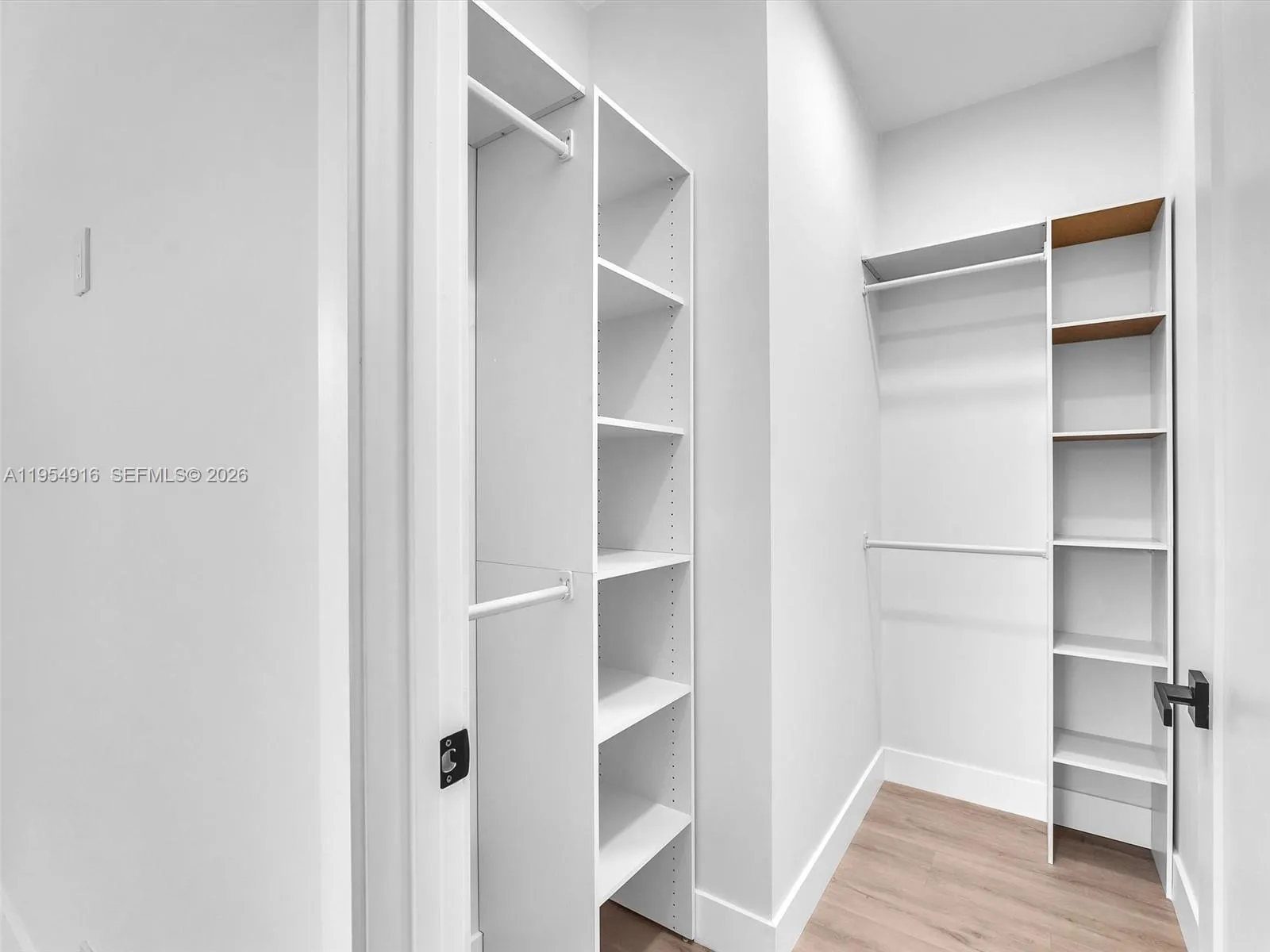 2144 Ne 61st Ct, Fort Lauderdale, Florida 33308, Fort Lauderdale, Florida 33308, 4 Bedrooms Bedrooms, ,2 BathroomsBathrooms,Residential,For Sale,2144 Ne 61st Ct, Fort Lauderdale, Florida 33308,A11954916