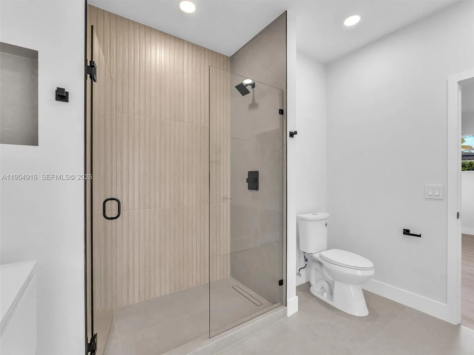 2144 Ne 61st Ct, Fort Lauderdale, Florida 33308, Fort Lauderdale, Florida 33308, 4 Bedrooms Bedrooms, ,2 BathroomsBathrooms,Residential,For Sale,2144 Ne 61st Ct, Fort Lauderdale, Florida 33308,A11954916