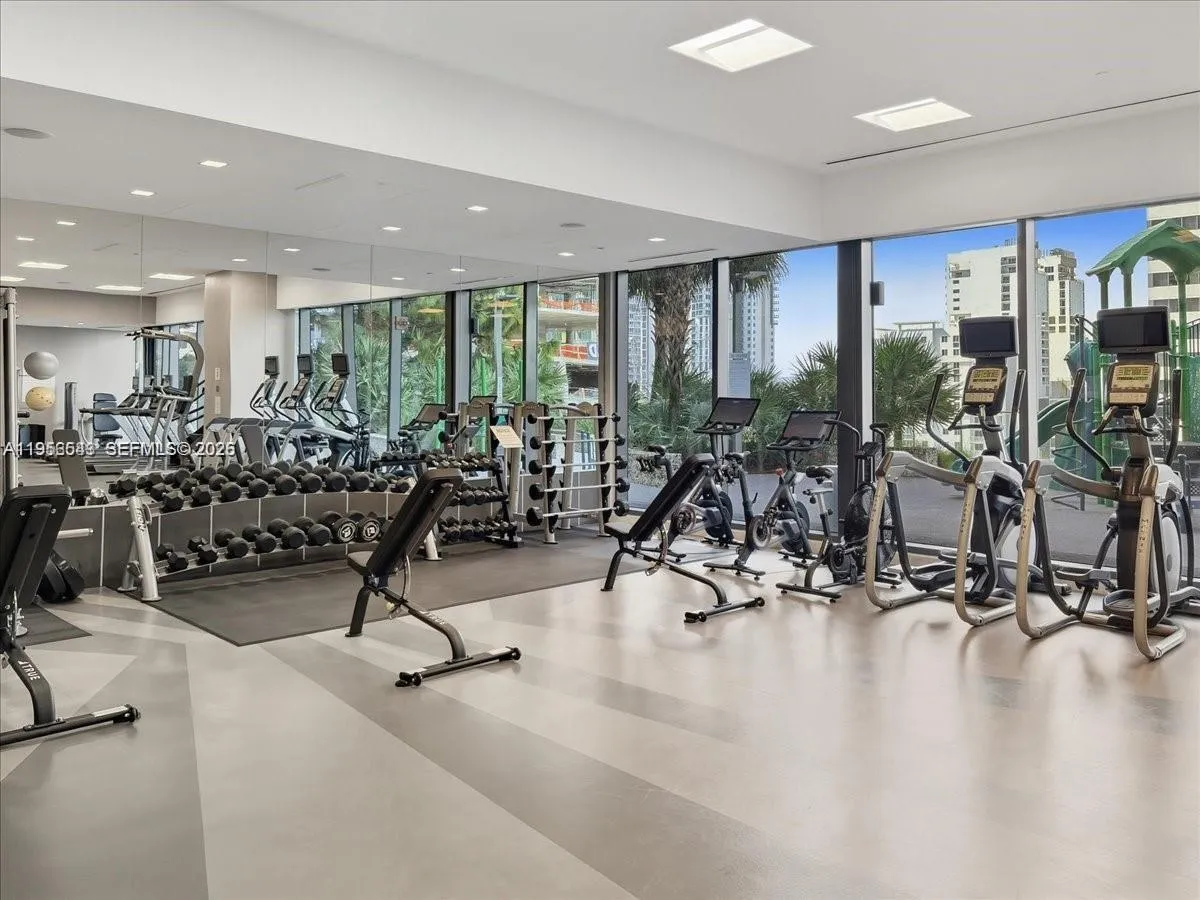 88 Sw 7th St 2104, Miami, Florida 33130, Miami, Florida 33130, 2 Bedrooms Bedrooms, ,2 BathroomsBathrooms,Residential,For Sale,88 Sw 7th St 2104, Miami, Florida 33130,A11956543