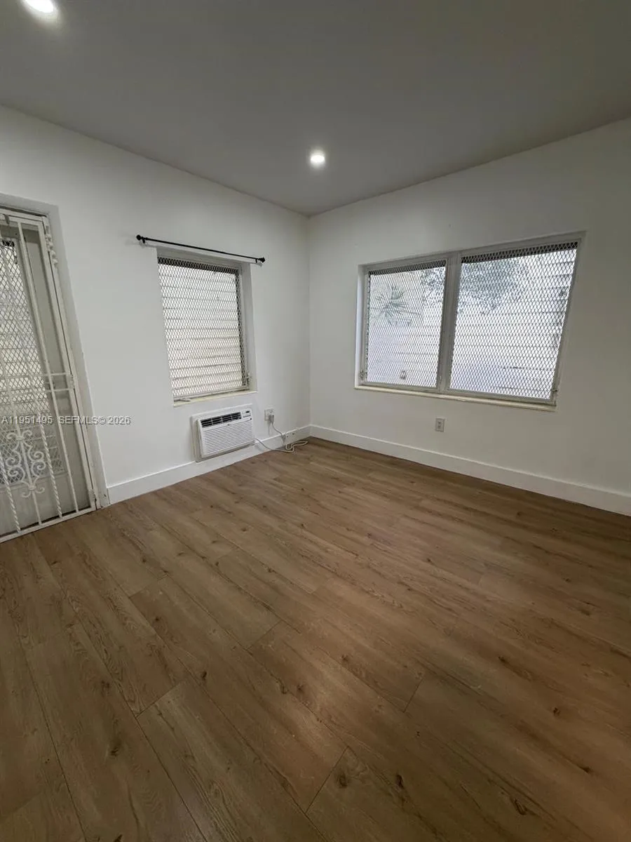 544 Michigan Ave 7, Miami Beach, Florida 33139, Miami Beach, Florida 33139, 1 Bedroom Bedrooms, ,1 BathroomBathrooms,Residential,For Sale,544 Michigan Ave 7, Miami Beach, Florida 33139,A11951495