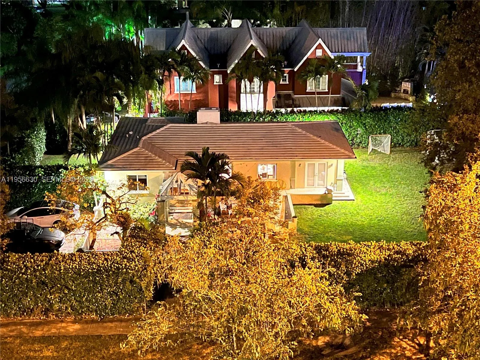 Miami, Florida 33143, 3 Bedrooms Bedrooms, ,3 BathroomsBathrooms,Residential Lease,For Rent,A11956630