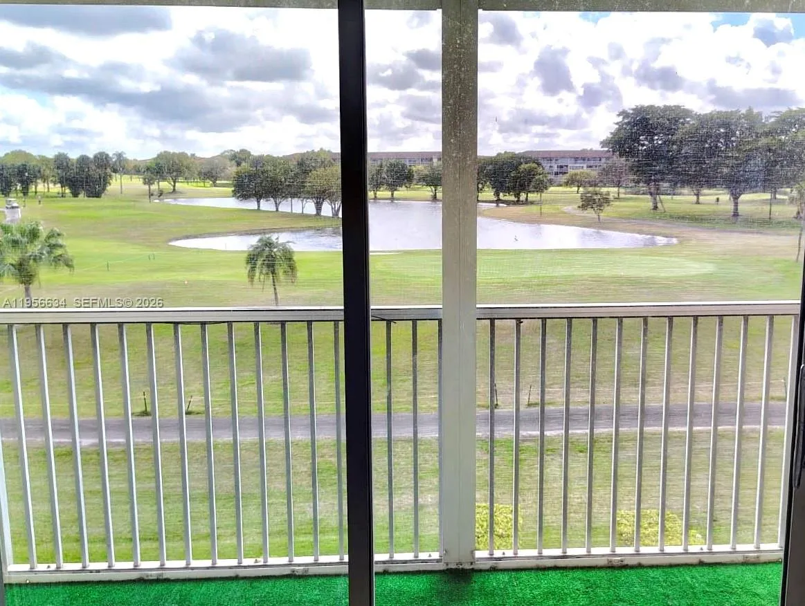 13250 Sw 4th Ct 308g, Pembroke Pines, Florida 3302, Pembroke Pines, Florida 33027, 1 Bedroom Bedrooms, ,1 BathroomBathrooms,Residential,For Sale,13250 Sw 4th Ct 308g, Pembroke Pines, Florida 3302,A11956634