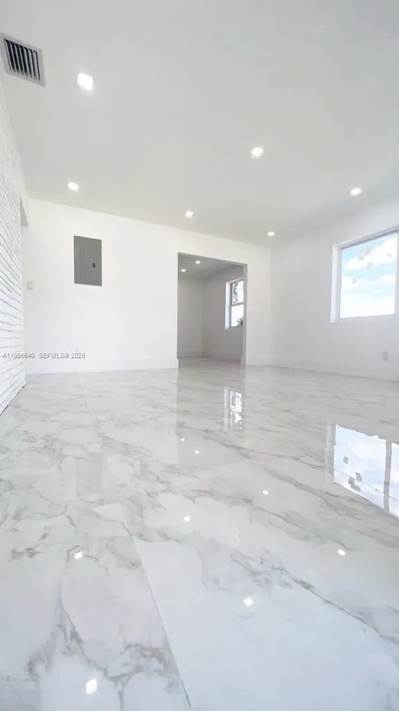 1013 Nw 1st Ave, Hallandale Beach, Florida 33009, Hallandale Beach, Florida 33009, ,Residential Income,For Sale,1013 Nw 1st Ave, Hallandale Beach, Florida 33009,A11956640