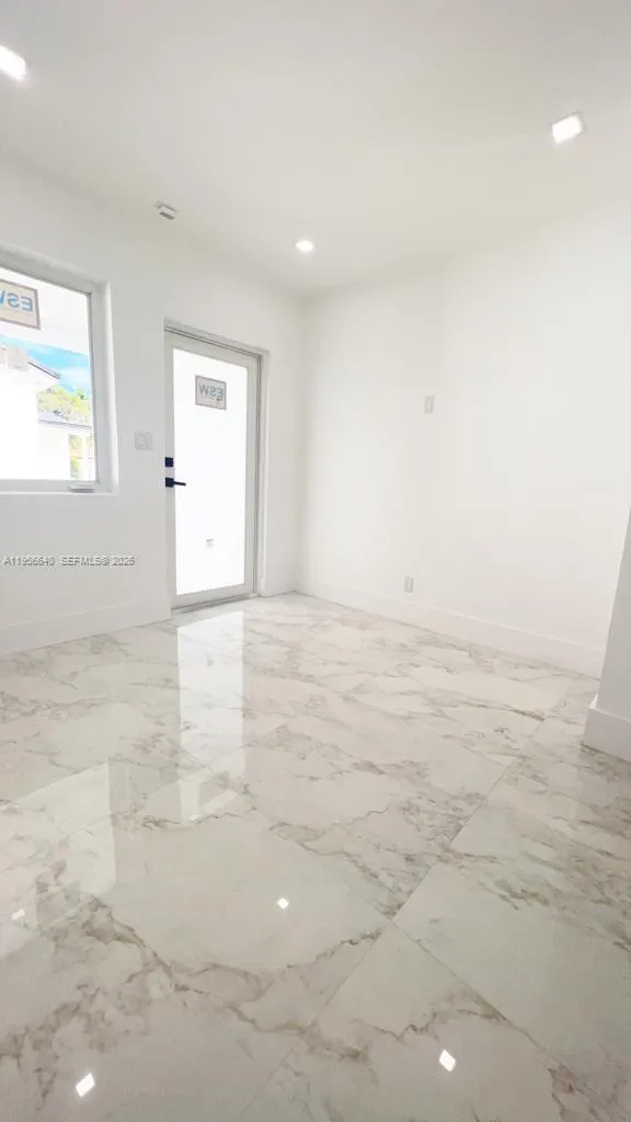 1013 Nw 1st Ave, Hallandale Beach, Florida 33009, Hallandale Beach, Florida 33009, ,Residential Income,For Sale,1013 Nw 1st Ave, Hallandale Beach, Florida 33009,A11956640